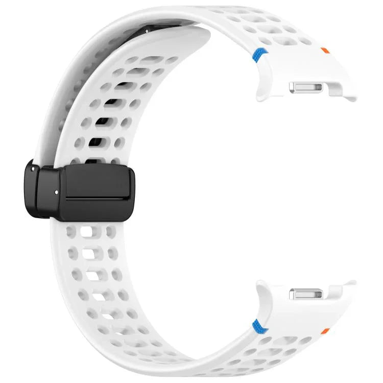 สายรัดนาฬิกาซิลิโคนเย็บระบายอากาศหัวเข็มขัดสีดำแม่เหล็ก สำหรับ Samsung Galaxy Watch8 / Watch8 Classic