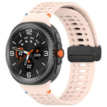 สายรัดนาฬิกาซิลิโคนเย็บระบายอากาศหัวเข็มขัดสีดำแม่เหล็ก สำหรับ Samsung Galaxy Watch8 / Watch8 Classic