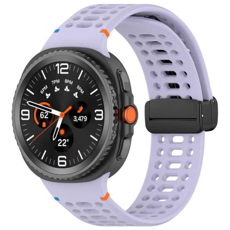 สายรัดนาฬิกาซิลิโคนเย็บระบายอากาศหัวเข็มขัดสีดำแม่เหล็ก สำหรับ Samsung Galaxy Watch8 / Watch8 Classic
