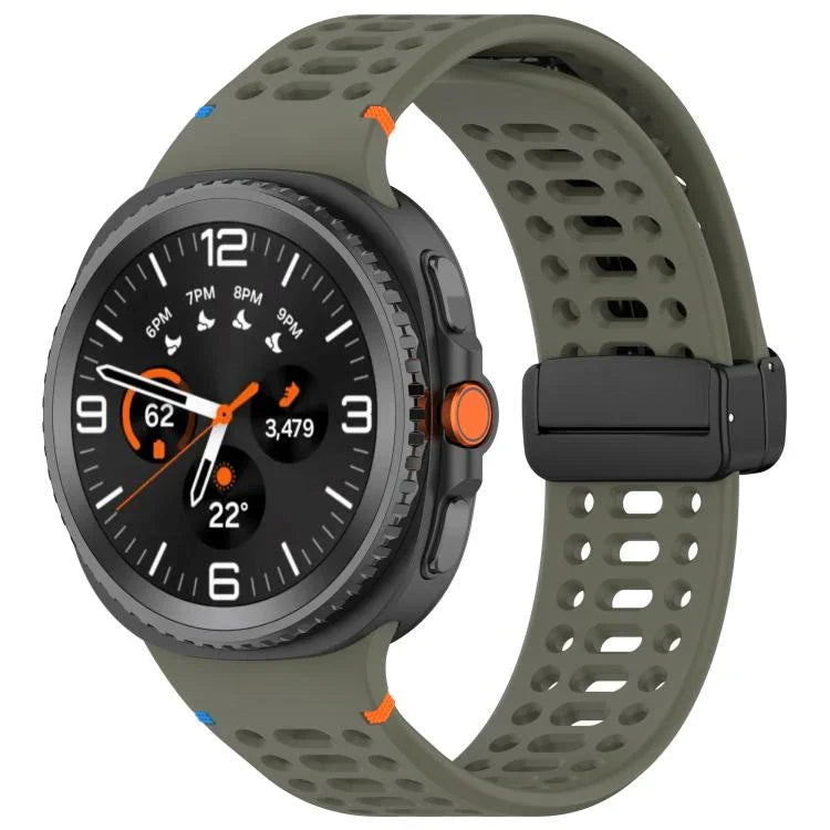 สายรัดนาฬิกาซิลิโคนเย็บระบายอากาศหัวเข็มขัดสีดำแม่เหล็ก สำหรับ Samsung Galaxy Watch8 / Watch8 Classic