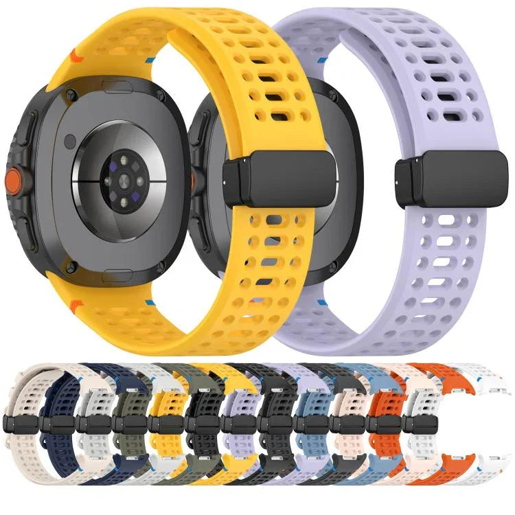 สายรัดนาฬิกาซิลิโคนเย็บระบายอากาศหัวเข็มขัดสีดำแม่เหล็ก สำหรับ Samsung Galaxy Watch8 / Watch8 Classic