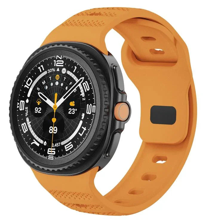 สายรัดนาฬิกาซิลิโคนหัวเข็มขัดสีดำลายจุด สำหรับ Samsung Galaxy Watch8 / Watch8 Classic
