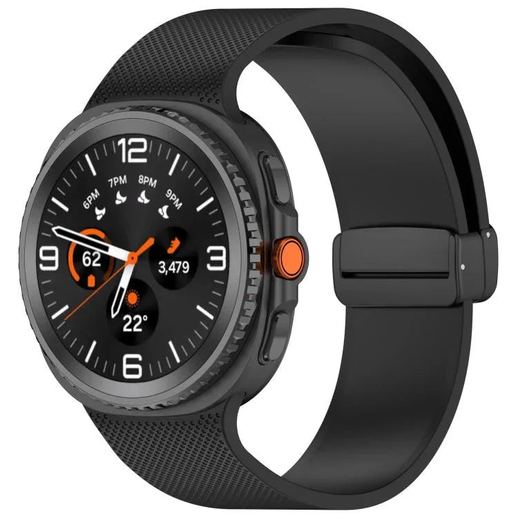 สายรัดนาฬิกาซิลิโคนหัวเข็มขัดแม่เหล็กลายสก็อตเล็ก สำหรับ Samsung Galaxy Watch8 / Watch8 Classic