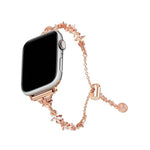 สายรัดนาฬิกาโลหะผสมสังกะสีรูปใบโคลเวอร์สี่แฉกประดับเพชร สำหรับ Apple Watch 46 มม. / 49 มม. / 45 มม. / 44 มม. สำหรับ Apple Watch 42 มม. / 41 มม. / 40 มม. / 38 มม.