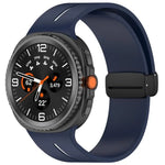 สายรัดนาฬิกาซิลิโคนหัวเข็มขัดแม่เหล็กพับได้ สำหรับ Samsung Galaxy Watch8 / Watch8 Classic