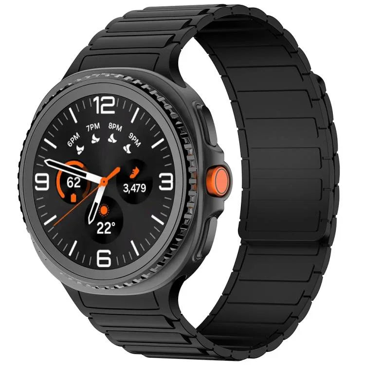 สายซิลิโคนแม่เหล็กเม็ดลูกปัดสามเม็ด สำหรับ Samsung Galaxy Watch8 / Watch8 Classic