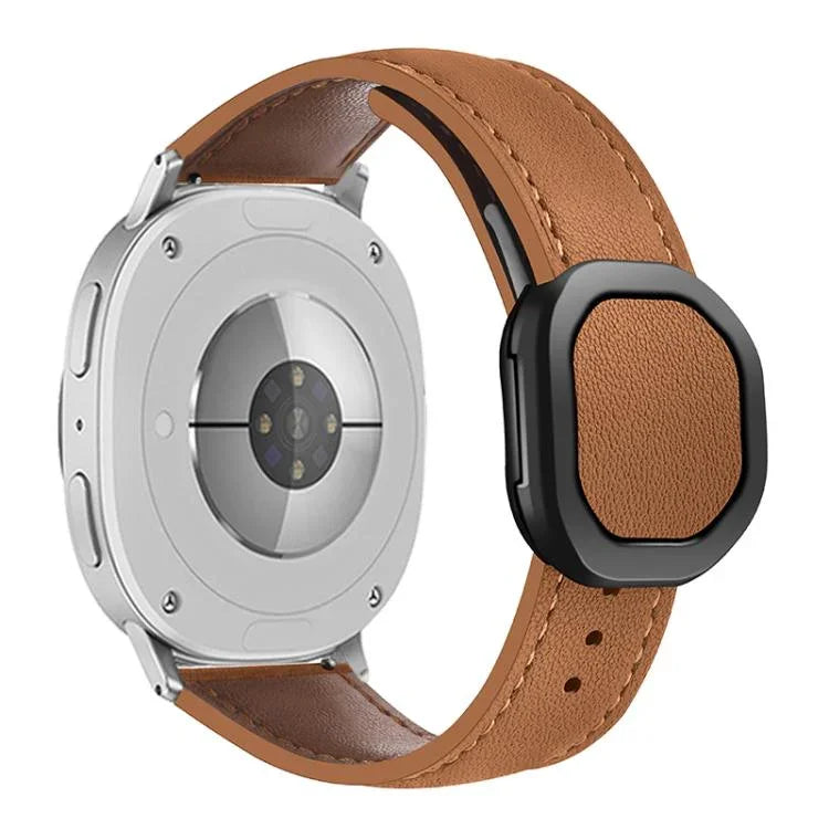 สายหนังแท้หัวเข็มขัดแม่เหล็กพับได้ สำหรับ Samsung Galaxy Watch8 / Watch8 Classic