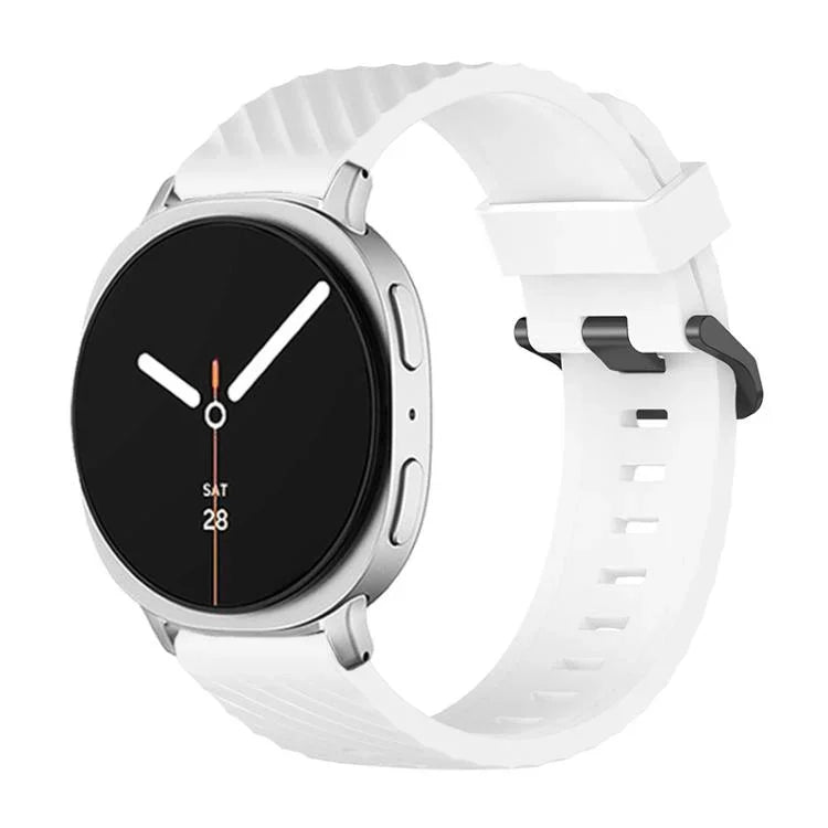 สายซิลิโคนหัวเข็มขัดสีดำลายสน สำหรับ Samsung Galaxy Watch8 / Watch8 Classic