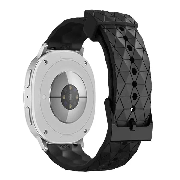 สายซิลิโคนสีพื้นลายลูกฟุตบอล สำหรับ Samsung Galaxy Watch8 / Watch8 Classic