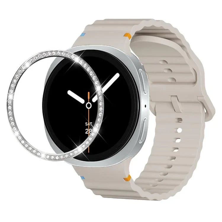 สายรัดนาฬิกาซิลิโคนขอบเพชรพร้อมหัวเข็มขัดสีเย็บลายคลื่น สำหรับ Samsung Galaxy Watch8 44 มม. และ 40 มม.