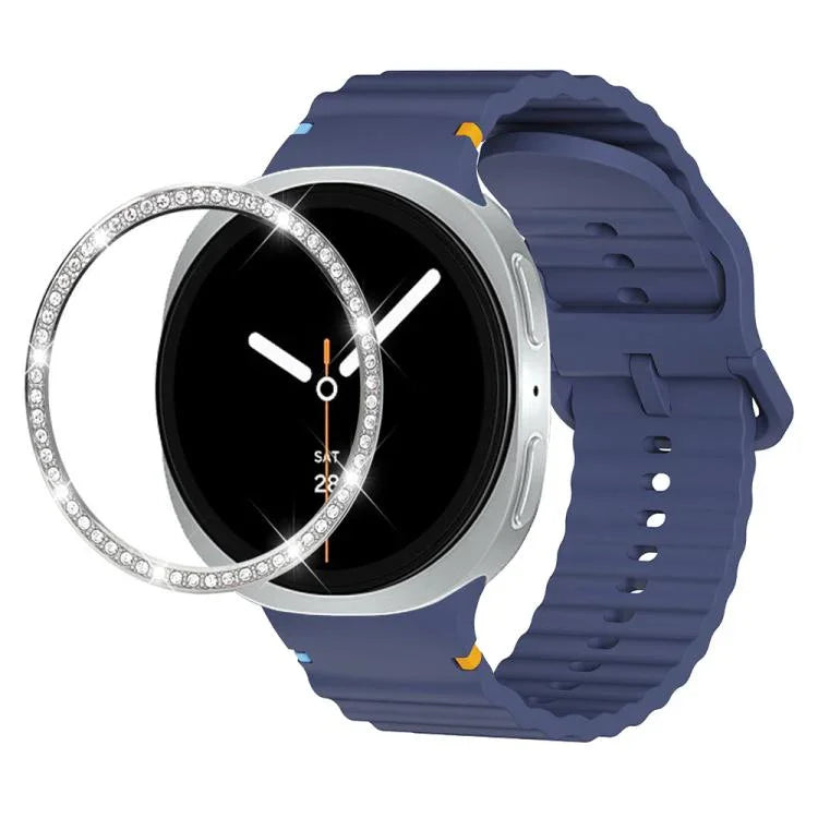 สายรัดนาฬิกาซิลิโคนขอบเพชรพร้อมหัวเข็มขัดสีเย็บลายคลื่น สำหรับ Samsung Galaxy Watch8 44 มม. และ 40 มม.