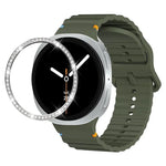 สายรัดนาฬิกาซิลิโคนขอบเพชรพร้อมหัวเข็มขัดสีเย็บลายคลื่น สำหรับ Samsung Galaxy Watch8 44 มม. และ 40 มม.
