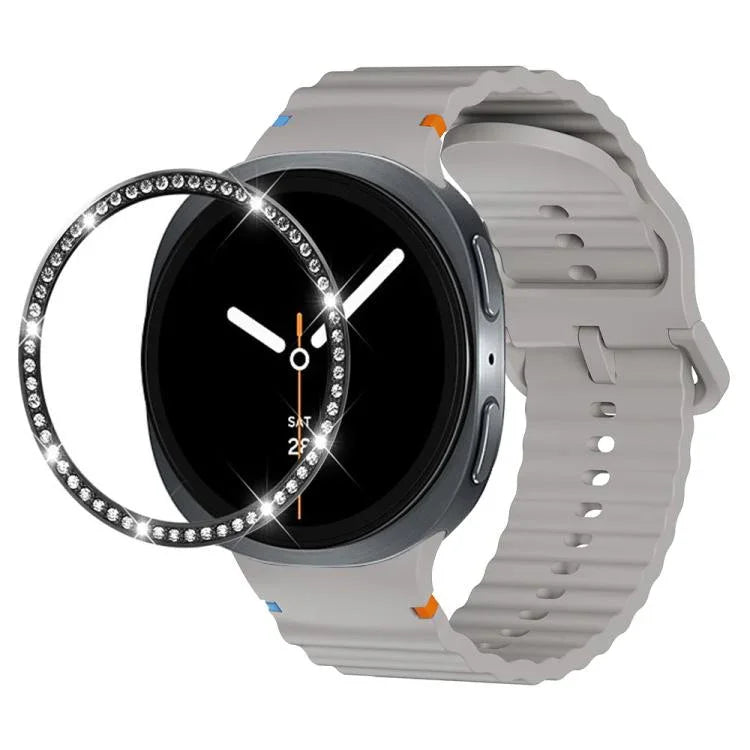 สายรัดนาฬิกาซิลิโคนขอบเพชรพร้อมหัวเข็มขัดสีเย็บลายคลื่น สำหรับ Samsung Galaxy Watch8 44 มม. และ 40 มม.