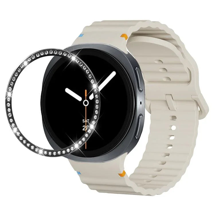 สายรัดนาฬิกาซิลิโคนขอบเพชรพร้อมหัวเข็มขัดสีเย็บลายคลื่น สำหรับ Samsung Galaxy Watch8 44 มม. และ 40 มม.