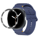 สายรัดนาฬิกาซิลิโคนขอบเพชรพร้อมหัวเข็มขัดสีเย็บลายคลื่น สำหรับ Samsung Galaxy Watch8 44 มม. และ 40 มม.