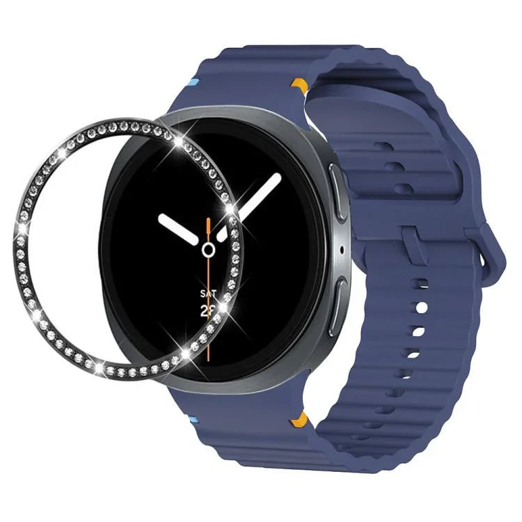 สายรัดนาฬิกาซิลิโคนขอบเพชรพร้อมหัวเข็มขัดสีเย็บลายคลื่น สำหรับ Samsung Galaxy Watch8 44 มม. และ 40 มม.