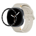 สายรัดนาฬิกาซิลิโคนขอบสปีดพร้อมหัวเข็มขัดสีเย็บลายคลื่น สำหรับ Samsung Galaxy Watch8 44 มม. และ 40 มม.