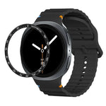 สายรัดนาฬิกาซิลิโคนขอบสปีดพร้อมหัวเข็มขัดสีเย็บลายคลื่น สำหรับ Samsung Galaxy Watch8 44 มม. และ 40 มม.