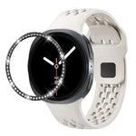 สายรัดนาฬิกาซิลิโคนขอบเพชรพร้อมหัวเข็มขัดสีดำ สำหรับ Samsung Galaxy Watch8 44 มม. และ 40 มม.