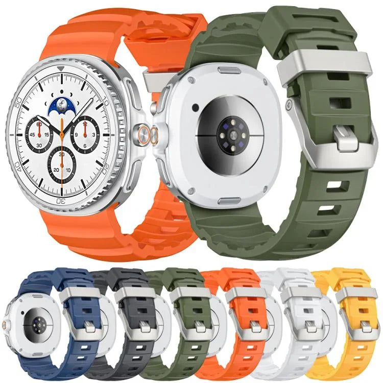 สายรัดนาฬิกาซิลิโคนหัวเข็มขัดสีเงิน สำหรับ Samsung Galaxy Watch8 / Watch8 Classic