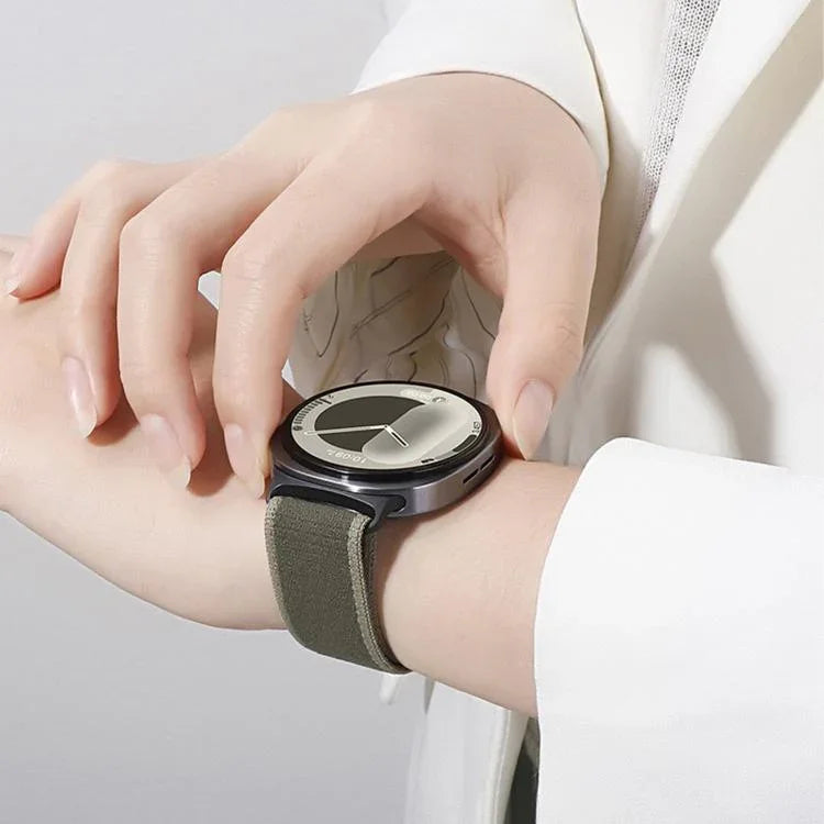 สายไนลอนแบบห่วงปิดด้วยตีนตุ๊กแก Wild Path สำหรับ Samsung Galaxy Watch8 / Watch8 Classic