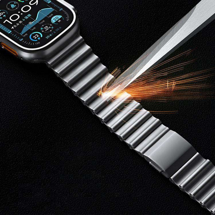 สายรัดนาฬิกาสแตนเลสสตีลหัวเข็มขัดแม่เหล็กลายคลื่นทะเล สำหรับ Apple Watch ขนาด 46 มม. / 49 มม. / 45 มม. / 44 มม.