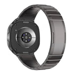 สายรัดนาฬิกาเหล็กกล้าไร้สนิมหัวเข็มขัดผีเสื้อแบบปลดเร็วโค้ง สำหรับ Samsung Galaxy Watch Ultra 47mm / Ultra 2025, Samsung Galaxy Watch8 / Watch8 Classic