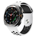สายซิลิโคนหัวเข็มขัดกลับรูกลมสองสี สำหรับ Samsung Galaxy Watch Ultra 47mm / Ultra 2025
