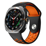 สายซิลิโคนหัวเข็มขัดกลับรูกลมสองสี สำหรับ Samsung Galaxy Watch Ultra 47mm / Ultra 2025