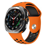 สายซิลิโคนหัวเข็มขัดกลับรูกลมสองสี สำหรับ Samsung Galaxy Watch Ultra 47mm / Ultra 2025