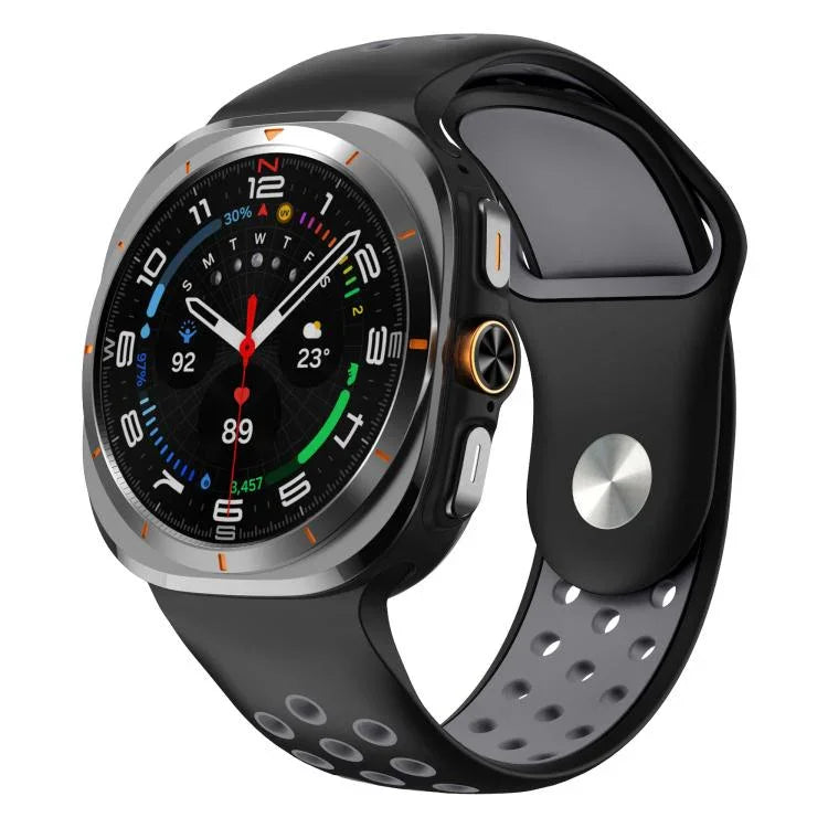 สายซิลิโคนหัวเข็มขัดกลับรูกลมสองสี สำหรับ Samsung Galaxy Watch Ultra 47mm / Ultra 2025