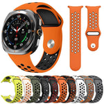 สายซิลิโคนหัวเข็มขัดกลับรูกลมสองสี สำหรับ Samsung Galaxy Watch Ultra 47mm / Ultra 2025