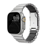 สายรัดนาฬิกาซิลิโคนโลหะไทเทเนียมสองสีพร้อมหัวเข็มขัดเต่า สำหรับ Apple Watch ขนาด 46 มม. / 49 มม. / 45 มม. / 44 มม.