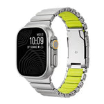 สายรัดนาฬิกาซิลิโคนโลหะไทเทเนียมสองสีพร้อมหัวเข็มขัดเต่า สำหรับ Apple Watch ขนาด 46 มม. / 49 มม. / 45 มม. / 44 มม.