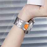 สายรัดนาฬิกาสแตนเลสสตีลหัวเข็มขัดผีเสื้อแบบปลดเร็วรูปตัว H สำหรับ Apple Watch 44 มม. / 45 มม. / 46 มม. / 49 มม., สำหรับ Apple Watch 42 มม. / 41 มม. / 40 มม. / 38 มม.
