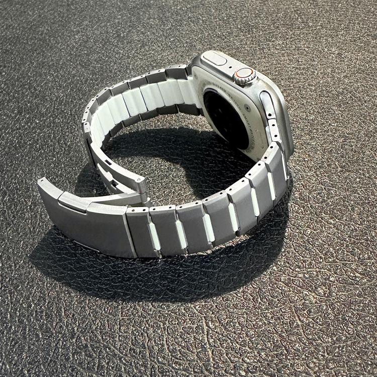 สายสแตนเลสสตีลสองโทนโค้งพร้อมหัวปลดล็อกด้านข้าง สำหรับ Apple Watch 49mm / 46mm / 45mm / 44mm, สำหรับ Apple Watch 42mm / 41mm / 40mm / 38mm