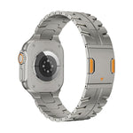 สายรัดนาฬิกาโลหะไทเทเนียมแม่เหล็ก Iron Man สำหรับ Apple Watch 46mm / 49mm / 45mm / 44mm