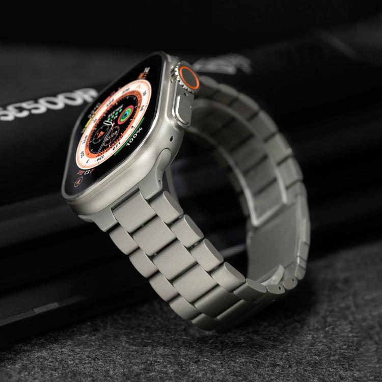 สายรัดข้อมือโลหะผสมไทเทเนียมแบบเม็ดสามเม็ดพร้อมตัวล็อกแม่เหล็ก สำหรับ Apple Watch 46mm / 49mm / 45mm / 44mm, สำหรับ Apple Watch 42mm / 41mm / 40mm / 38mm
