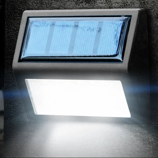 โคมไฟสวนกลางแจ้ง 6 LEDs กันน้ำ IP65 ไฟผนังเซ็นเซอร์พลังงานแสงอาทิตย์ ไฟฉุกเฉิน