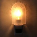 โคมไฟ LED อัจฉริยะ A38 พร้อมเซ็นเซอร์สำหรับแสงกลางคืน ดูแลสายตาเด็กขณะให้นม ปลั๊กสหราชอาณาจักร