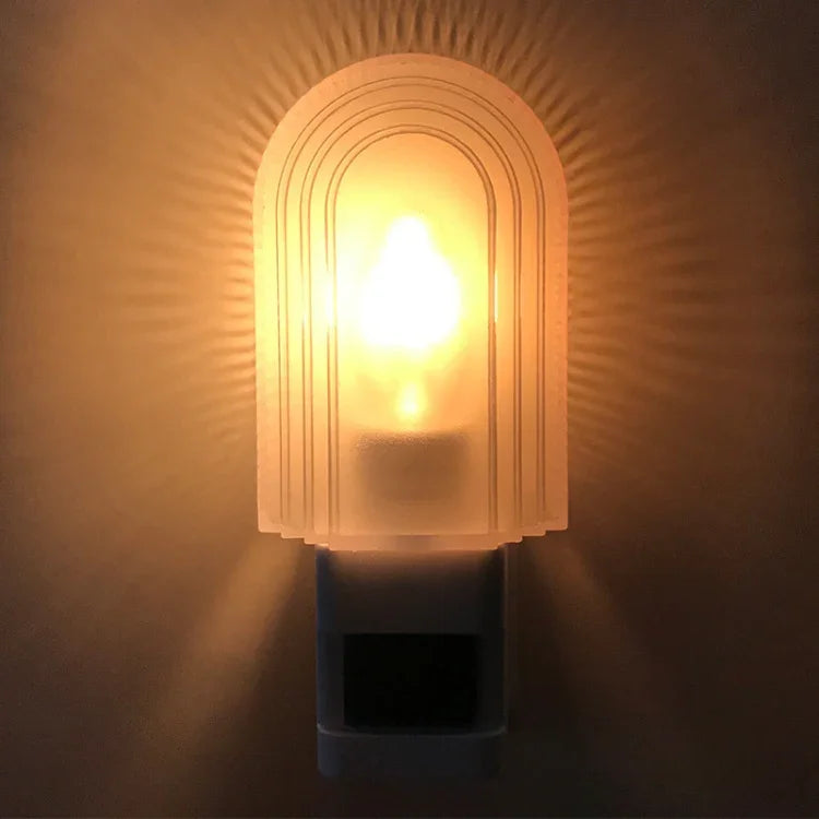 โคมไฟ LED อัจฉริยะ A38 พร้อมเซ็นเซอร์สำหรับแสงกลางคืน ดูแลสายตาเด็กขณะให้นม ปลั๊กสหราชอาณาจักร