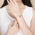 สร้อยข้อมือเพชรบุคลิกภาพผู้หญิงเงินสเตอร์ลิง S925 เรื่องราวผึ้ง SCB104