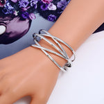 กำไลข้อมือสำหรับผู้หญิงและเด็กหญิง แฟชั่น กำไลข้อมือ สีทอง เงิน ดำปืน แดงกุหลาบ สีสันสดใส