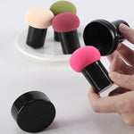 8 ชิ้น ฟองน้ำแต่งหน้าหัวเห็ดทรงกลมขนาดเล็กพร้อมด้ามจับ สีฟ้าอ่อน ชมพู สีเนื้อ ดำ แดงไวน์ กาแฟ แดงกุหลาบ มัทฉะ