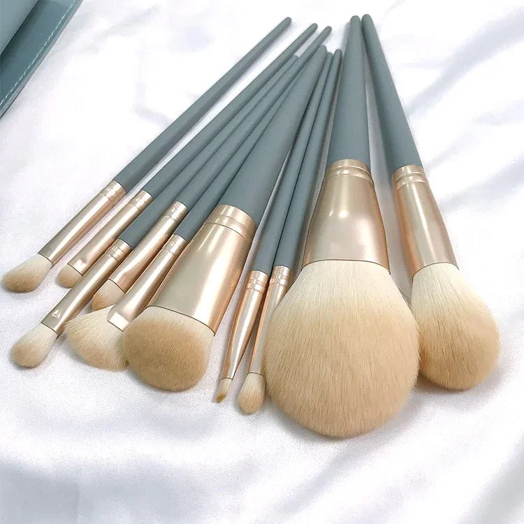ชุด 10 ชิ้น แปรงแต่งหน้า ขนแปรงใยไหมข้าวโพด แปรงแป้งฝุ่นสำหรับหน้าและตา ไม่มีถุง พร้อมถุงสีน้ำเงิน พร้อมถุงสีเงิน พร้อมกระบอกสีชมพู พร้อมกระบอกสีเขียว พร้อมถุงซิปสีชมพู