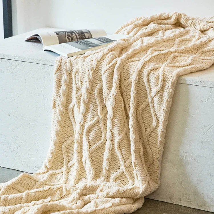 ผ้าห่มพักผ่อนถัก Chenille สำหรับตกแต่งบ้านนุ่มนวล ผ้าห่มโซฟา ผ้าห่มแอร์ ผ้าห่มรถ ขนาด 130x180 ซม.