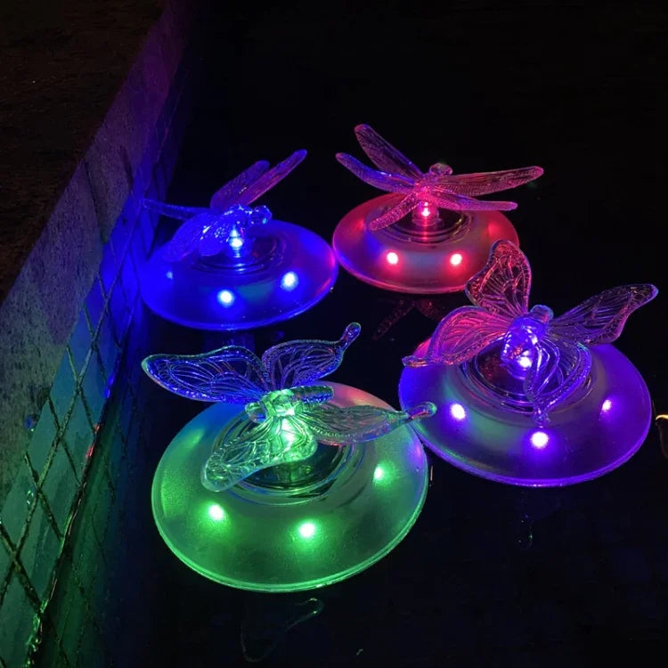 ไฟลอยน้ำสระว่ายน้ำพลังงานแสงอาทิตย์ สำหรับวิลล่ากลางแจ้ง ไฟ RGB สำหรับสวนและสนามหญ้า รูปผีเสื้อและแมลงปอ