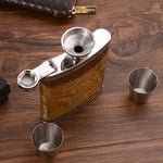 ชุดกระติกน้ำสแตนเลสแบบพกพาพร้อมกรวยแก้วไวน์ สไตล์: ขนาด 8OZ New Jack แพทช์แกนกลาง, ขนาด 8OZ Old Jack แพทช์แกนกลาง, ขนาด 8OZ Old Man แพทช์แกนกลาง, ขนาด 8OZ ลายดอกไม้สีเหลืองแกนกลาง, ขนาด 7OZ Jack หนังสีดำสีเทา, ขนาด 7OZ Jack หนังสีเหลือง Old Man สีเทา