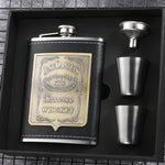ชุดกระติกน้ำสแตนเลสแบบพกพาพร้อมกรวยแก้วไวน์ สไตล์: ขนาด 8OZ New Jack แพทช์แกนกลาง, ขนาด 8OZ Old Jack แพทช์แกนกลาง, ขนาด 8OZ Old Man แพทช์แกนกลาง, ขนาด 8OZ ลายดอกไม้สีเหลืองแกนกลาง, ขนาด 7OZ Jack หนังสีดำสีเทา, ขนาด 7OZ Jack หนังสีเหลือง Old Man สีเทา