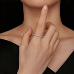 แหวนเงินสเตอร์ลิง S925 ชุบโมอีซานไนต์แบบแถว MSR014-A